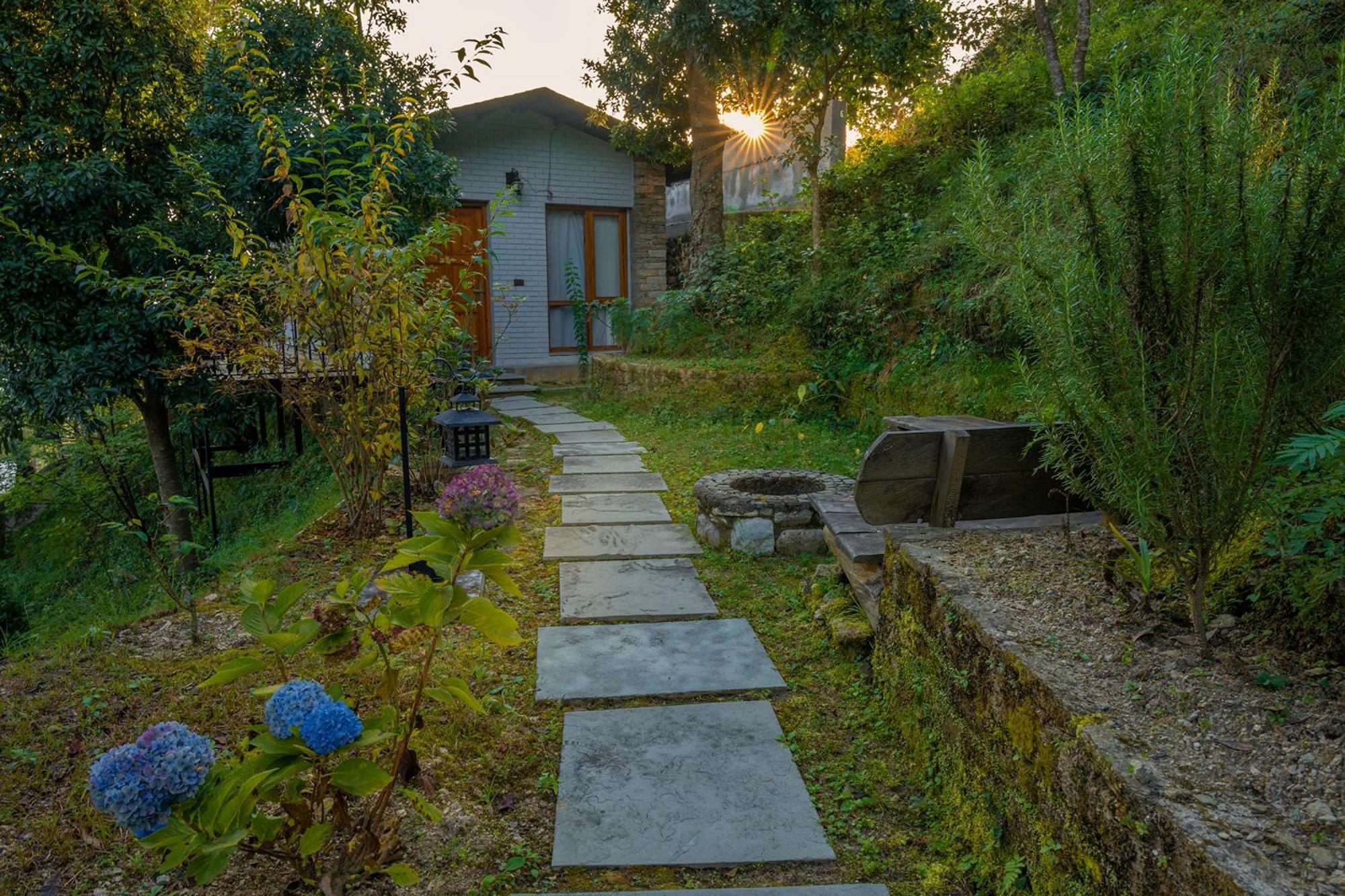 Seed At Queens Meadows, Ranikhet Exterior photo